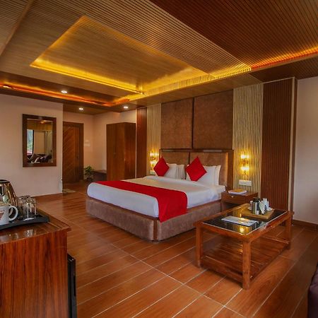 Amritara The Avadh Hotel Badrinath Bagian luar foto