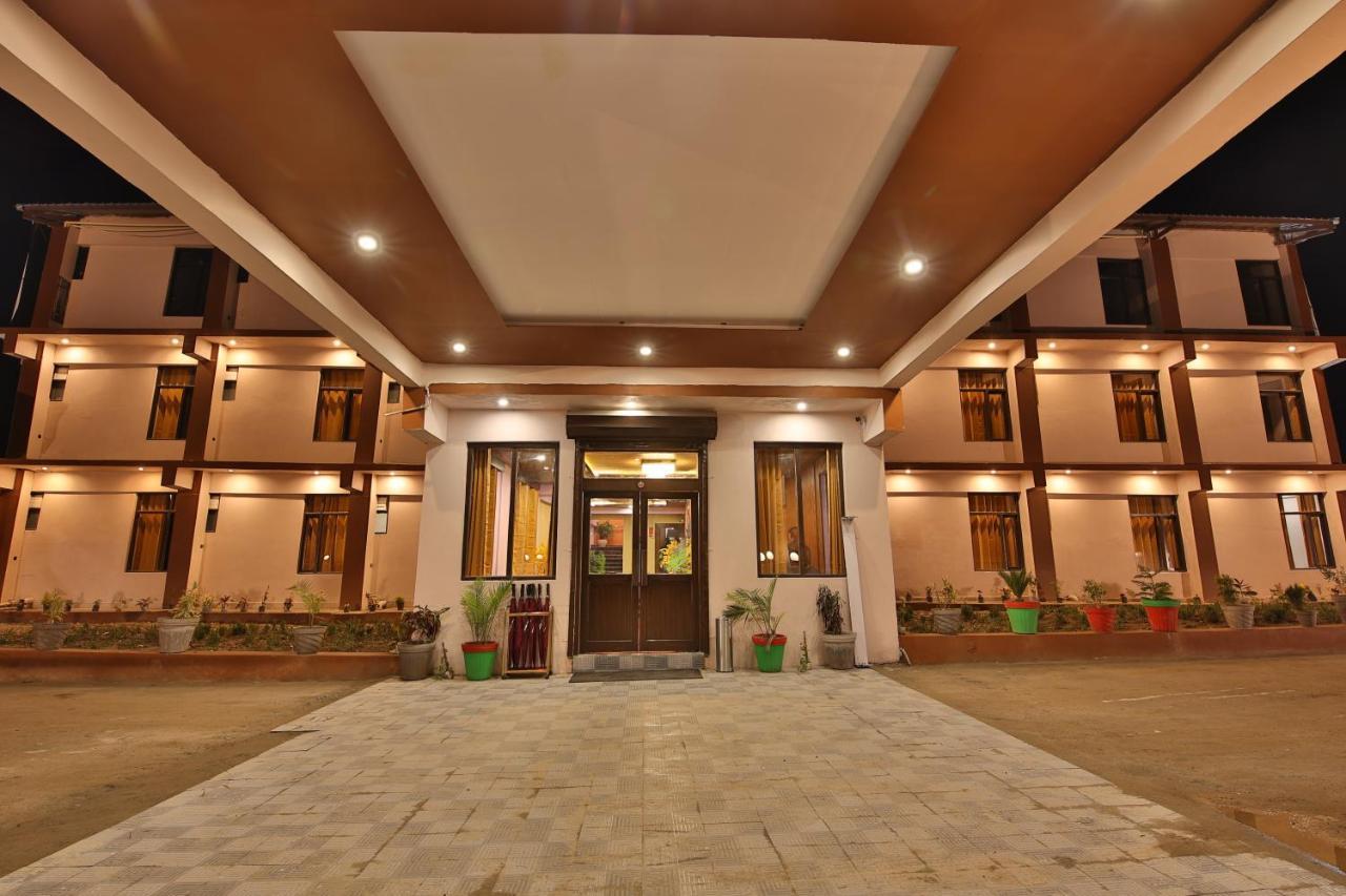Amritara The Avadh Hotel Badrinath Bagian luar foto