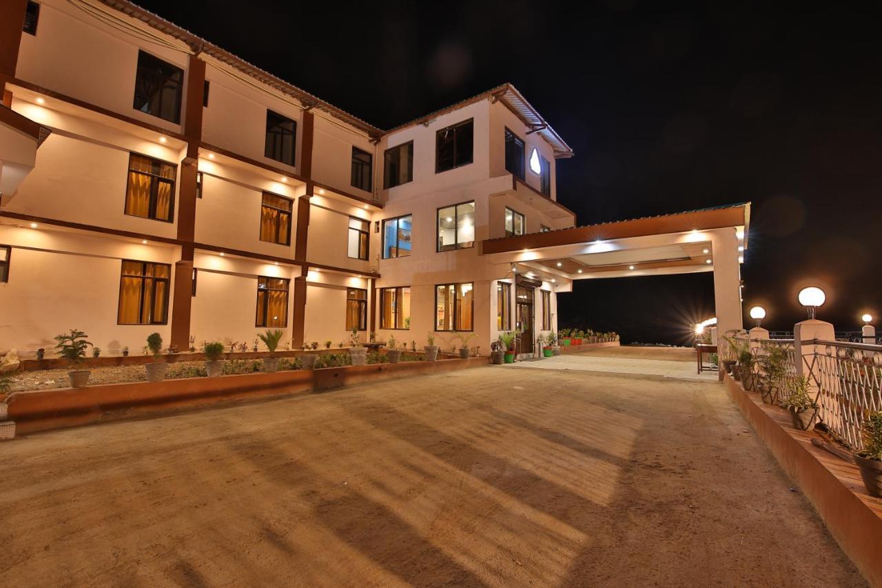 Amritara The Avadh Hotel Badrinath Bagian luar foto