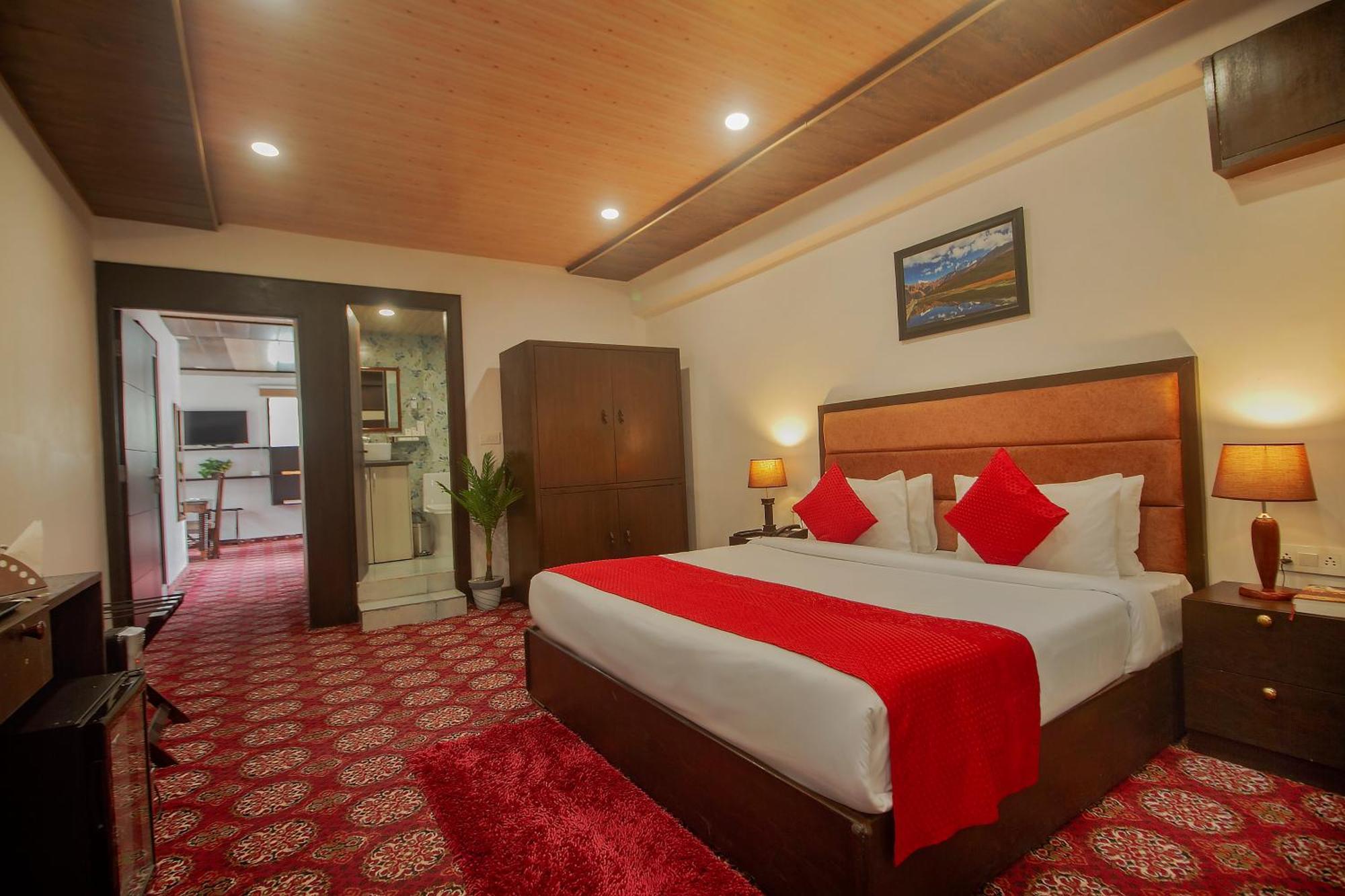 Amritara The Avadh Hotel Badrinath Bagian luar foto