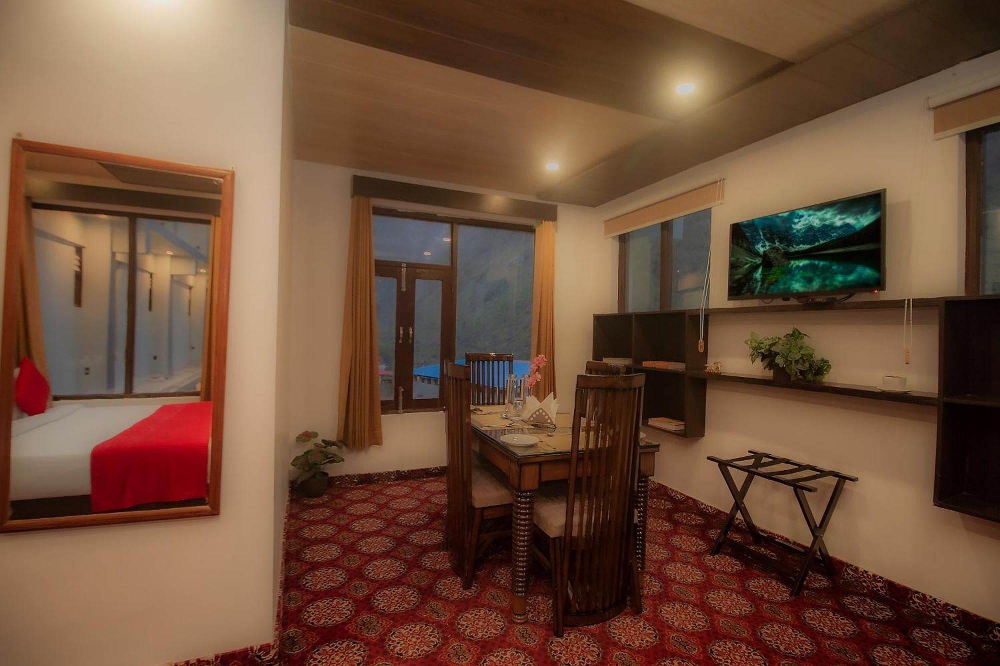 Amritara The Avadh Hotel Badrinath Bagian luar foto