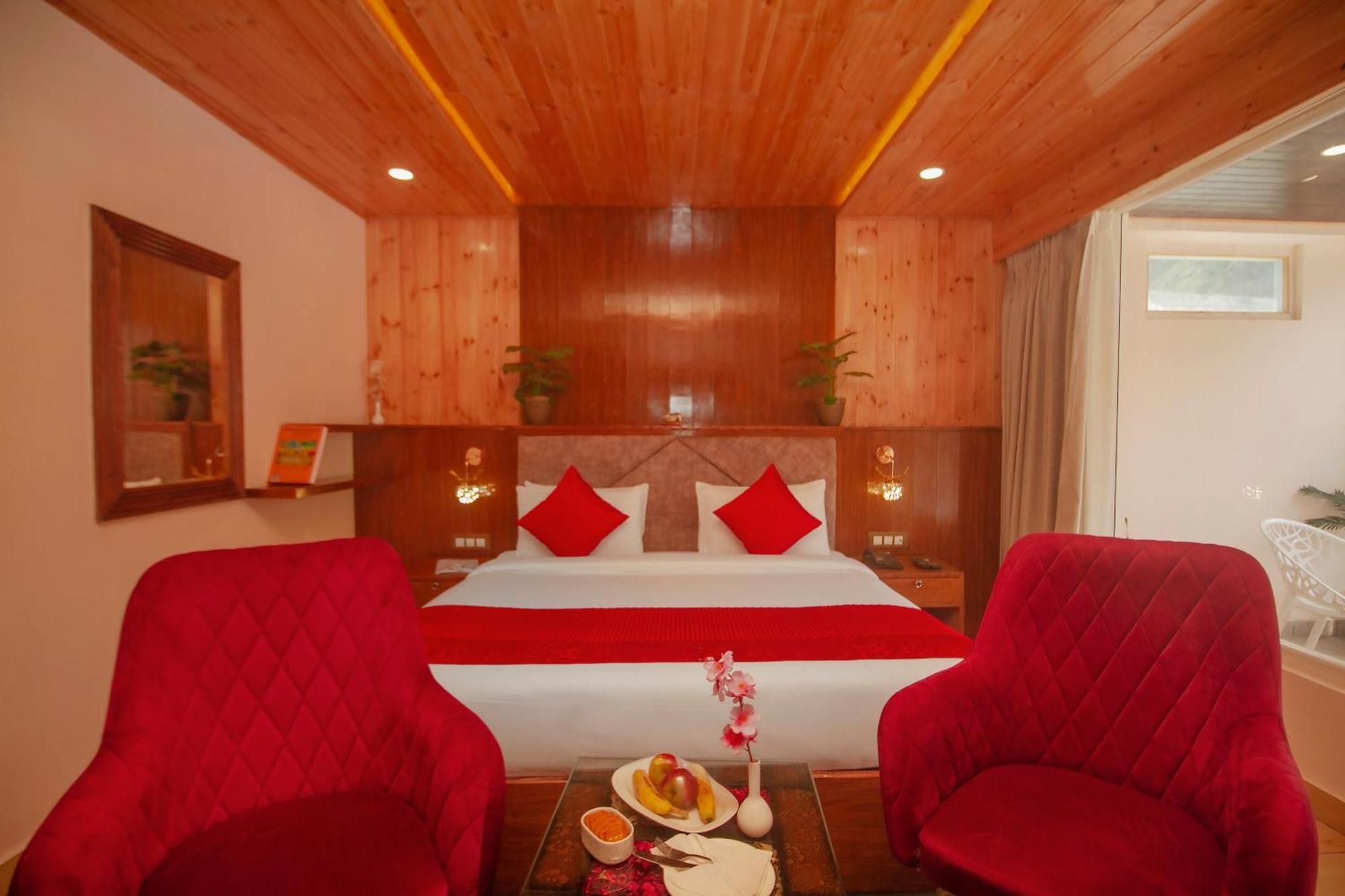 Amritara The Avadh Hotel Badrinath Bagian luar foto