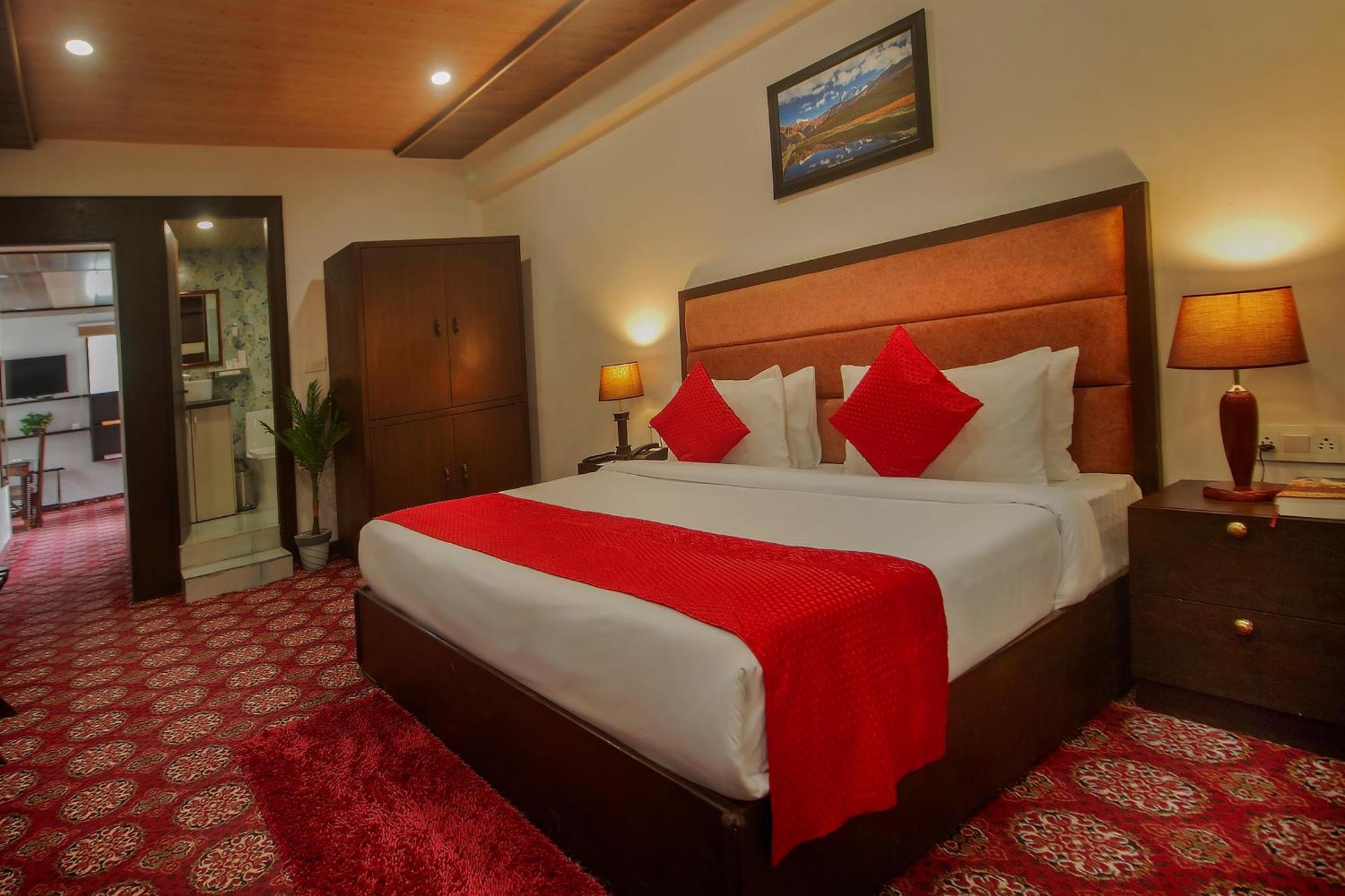 Amritara The Avadh Hotel Badrinath Bagian luar foto