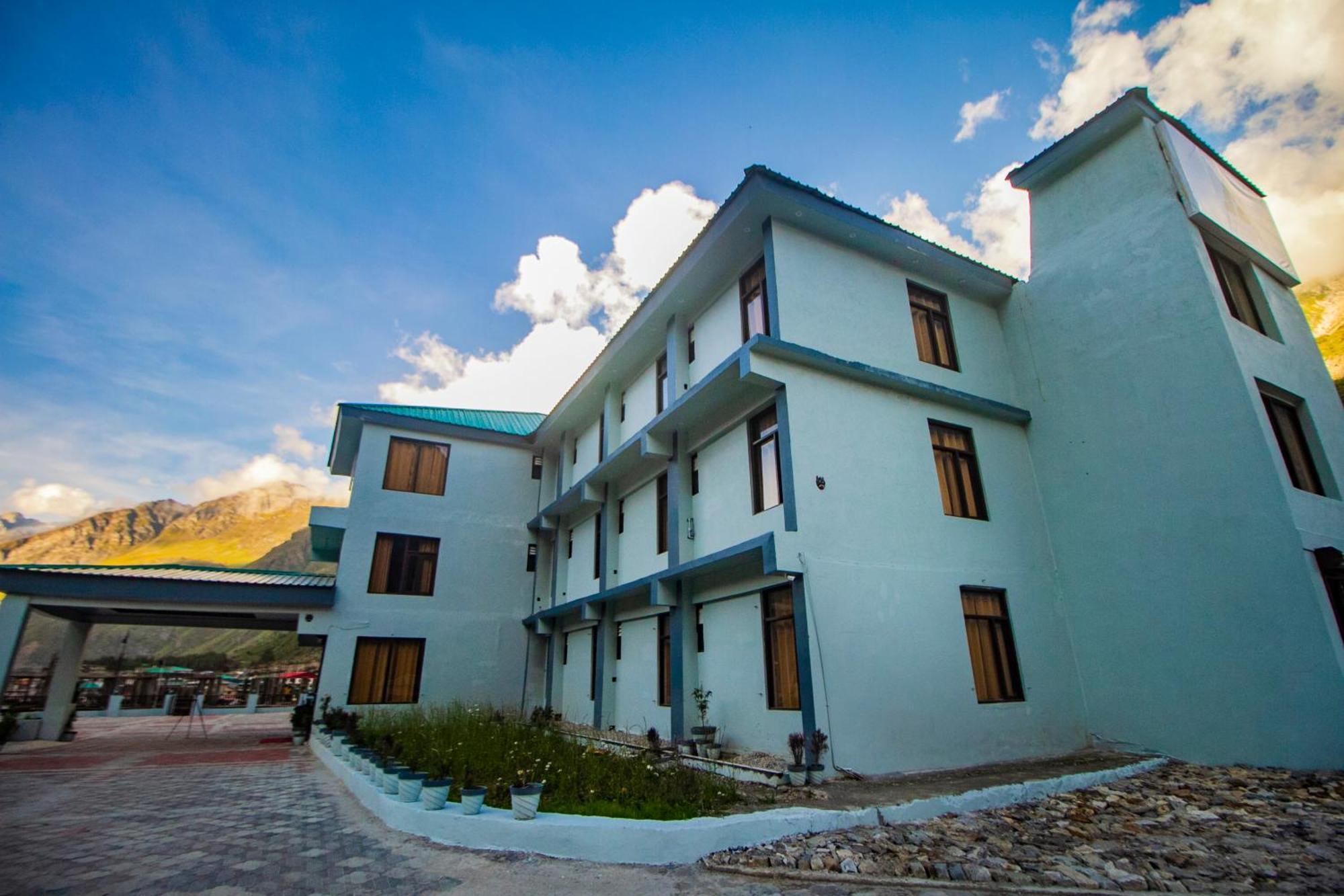 Amritara The Avadh Hotel Badrinath Bagian luar foto